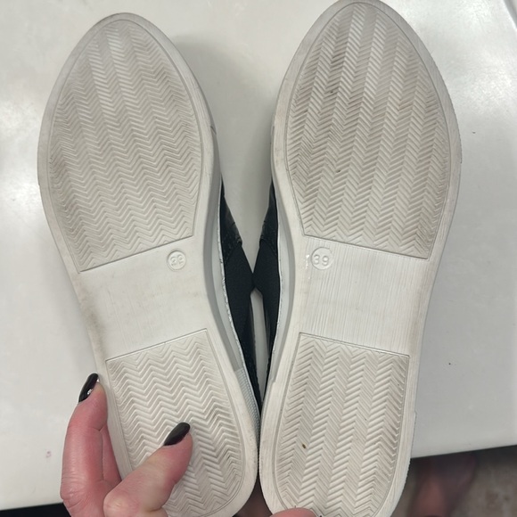 Women’s leather loafer tennis shoe - Picture 6 of 6